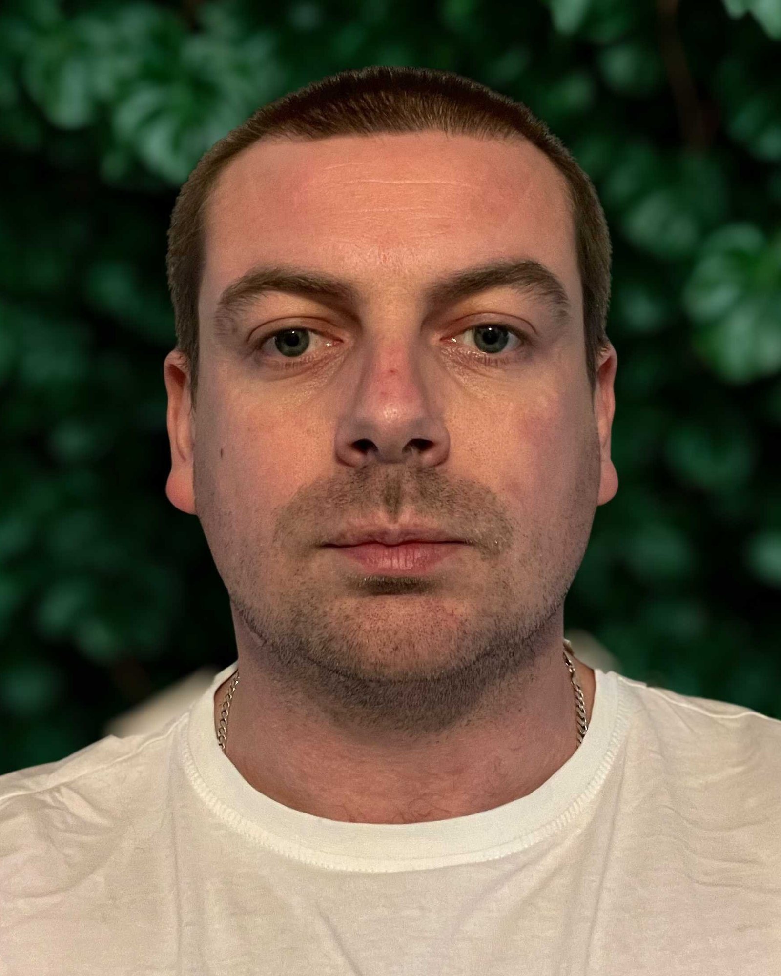 Headshot-Adam-Rowe