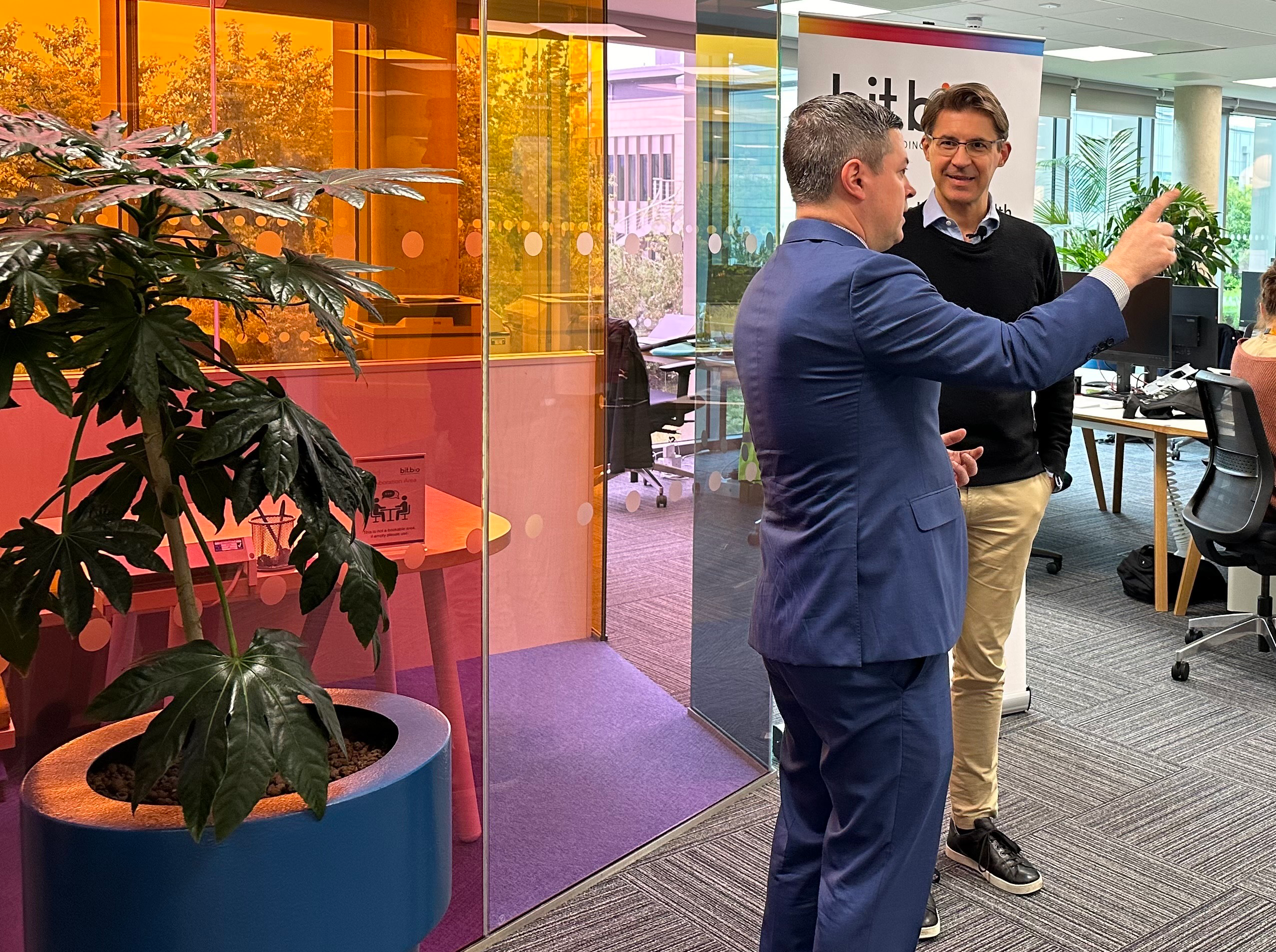 BiotechTV and Brad Loncar visit to bit.bio